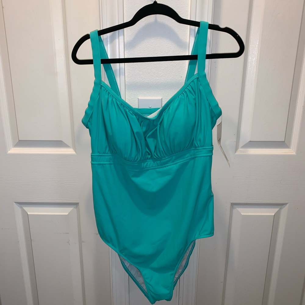 CASTAWAYS GREEN SWIMSUIT   (K)